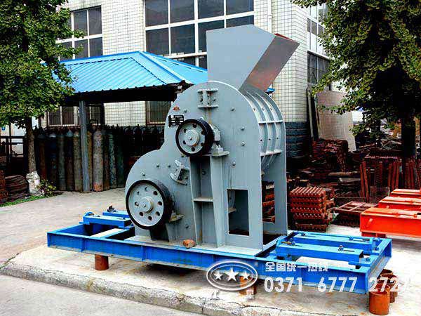 爐渣粉碎機(jī)價(jià)格多少錢(qián)？