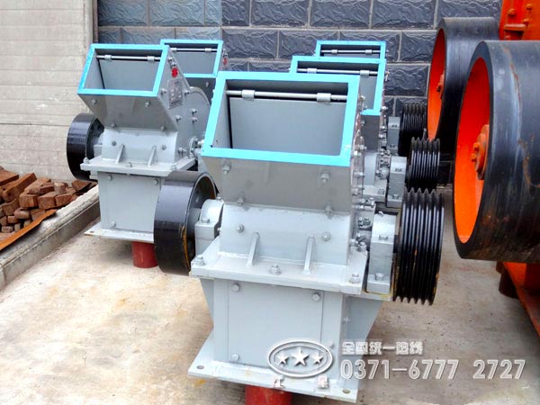 小型錘式破碎機工作原理、型號及參數(shù)