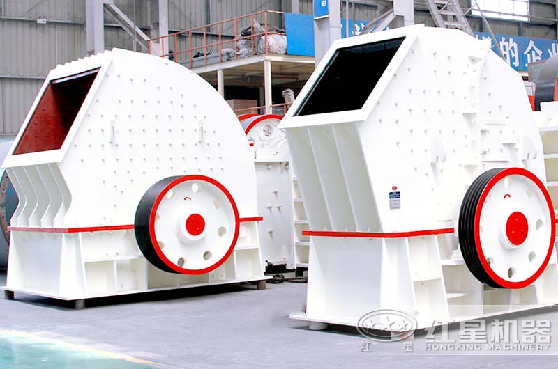 對比傳統(tǒng)錘破，一次成型單段錘破碎石強、出料更好