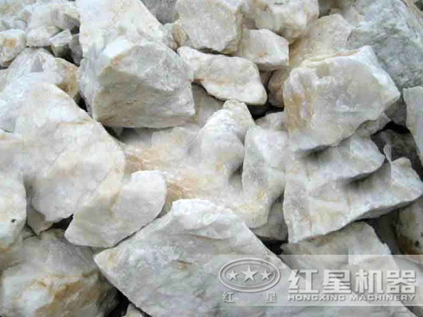 時(shí)產(chǎn)800噸的硅石破碎生產(chǎn)線需要哪些設(shè)備？需要投資多少錢？