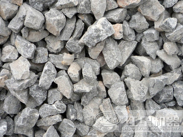 破碎石灰石推薦使用移動碎石機(jī)_體積小、效率高、運(yùn)行無噪音