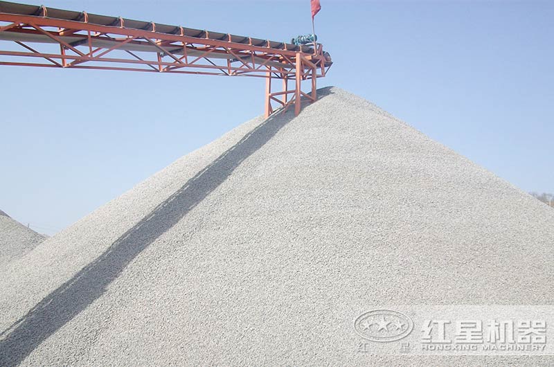 大規(guī)模礦山機(jī)械破碎機(jī)今天啟程，請(qǐng)注意接收！
