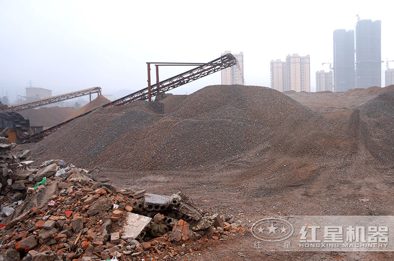 建筑垃圾變廢為磚設(shè)備多少錢，建筑垃圾做的磚多少錢一塊？