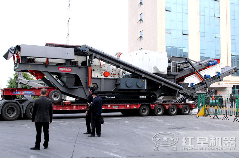 履帶式砂石粉碎機(jī)全力出擊，碎石效果驚人，報(bào)價(jià)是多少？
